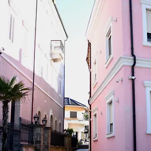 Rosa , Durrës Albanien