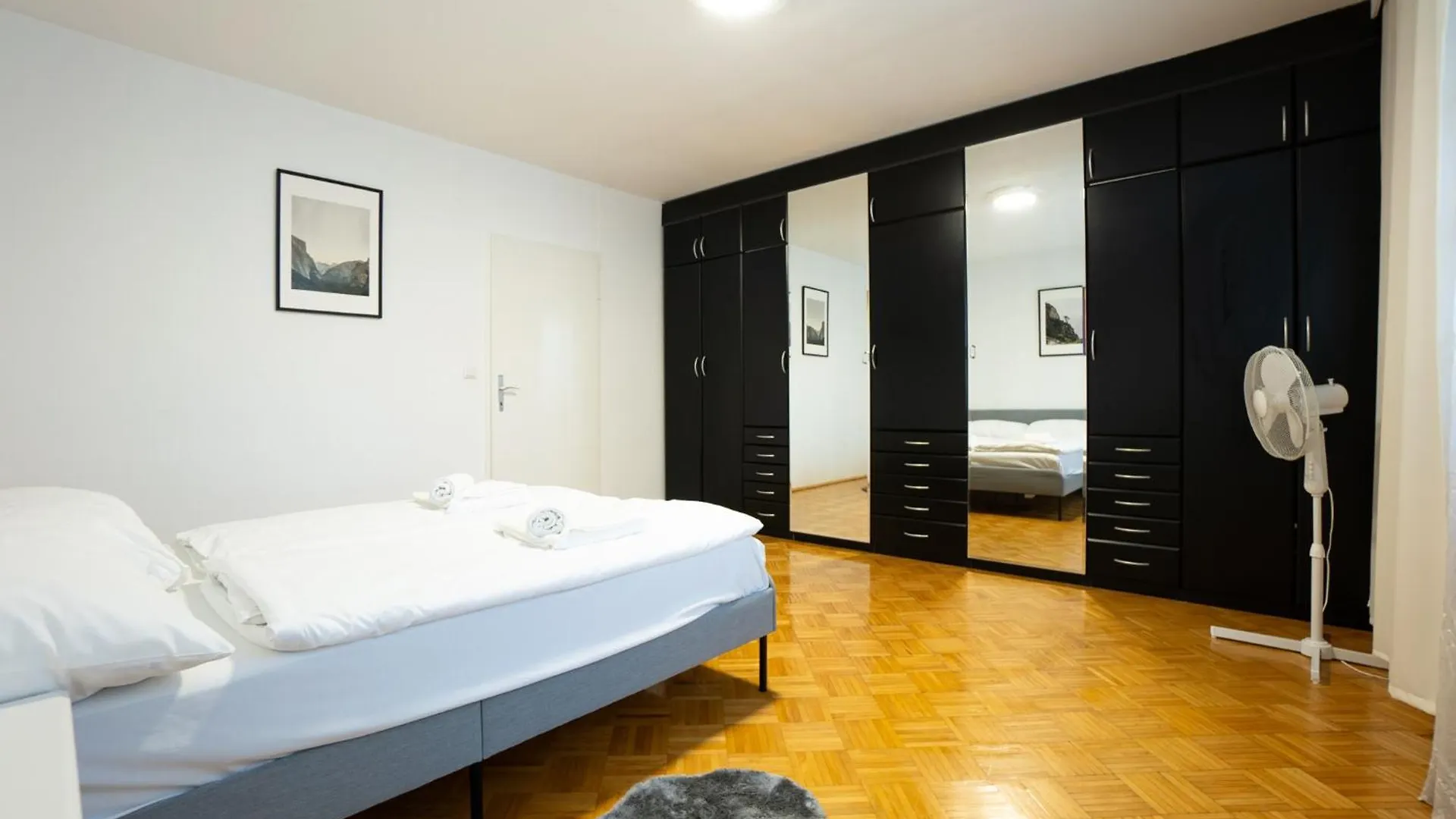 Retro Apartment In The City Center. Vídeň