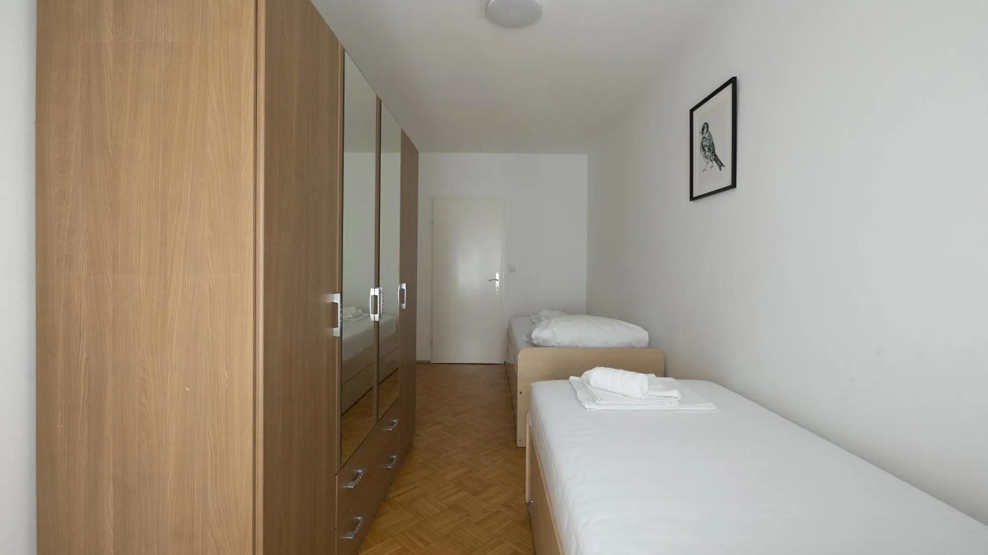 Retro Apartment In The City Center. Vídeň
